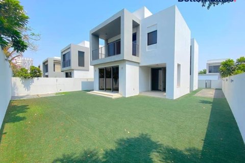 Villa de 3 dormitorios  No. 114437 2