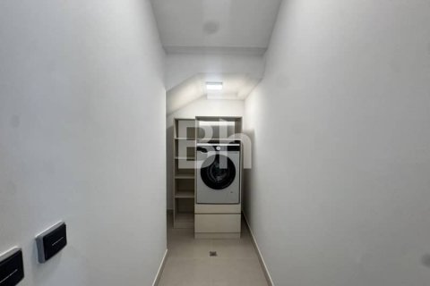 Townhouse de 4 dormitorios  No. 114441 3