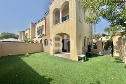 Villa de 3 dormitorios  No. 114439 2