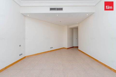 Apartment de 3 dormitorios en Palm Jumeirah, UAE No. 111267 17