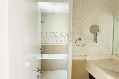 Villa de 3 dormitorios en The Lakes, UAE No. 4885 3