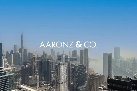82m² Office in Business Bay, UAE No. 134626 3
