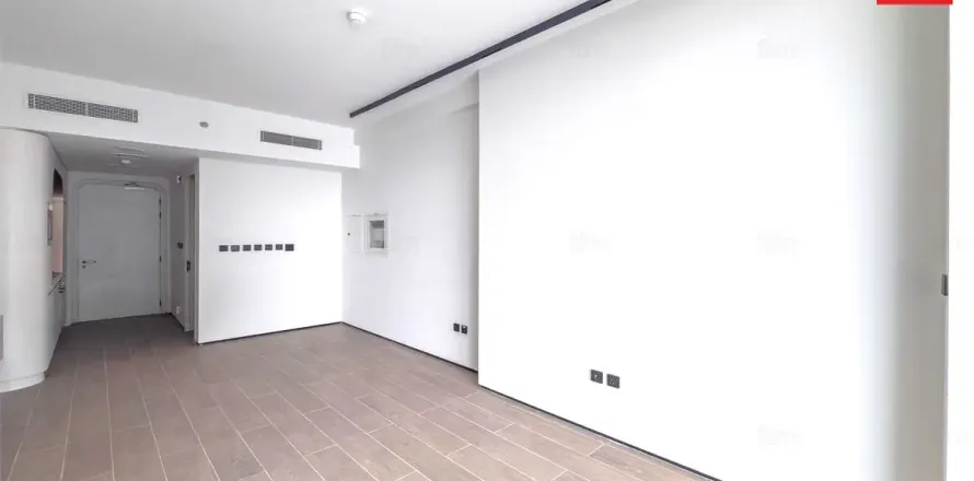 Studio Apartment in Dubai, UAE No. 169559