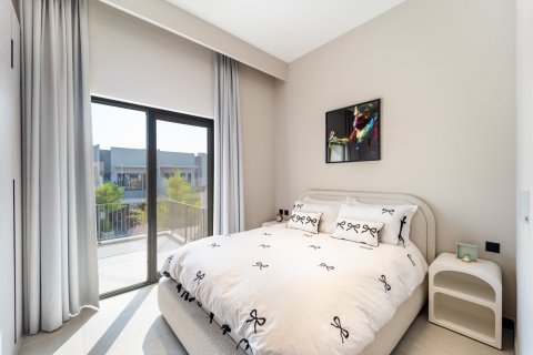 2 bedrooms Townhouse in Dubai, UAE No. 149675 13