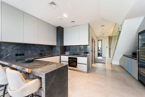 2 bedrooms Townhouse in Dubai, UAE No. 149675 5