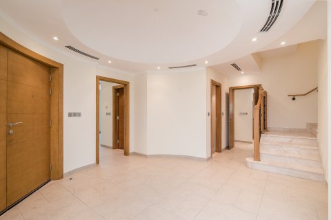 Villa de 5 chambres à Jumeirah Islands, UAE No. 149679 11