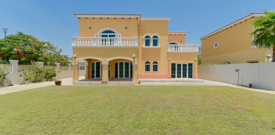 Villa de 5 chambres à Jumeirah Islands, UAE No. 149679