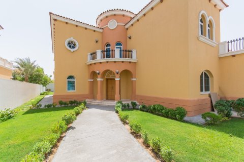 Villa de 5 chambres à Jumeirah Islands, UAE No. 149679 3