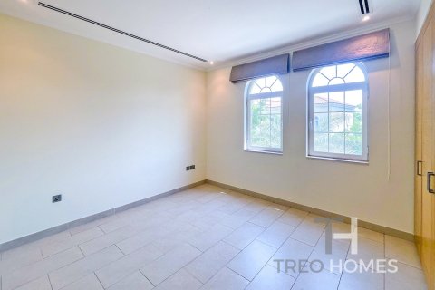 4 غرف نوم فيلا في Legacy, الإمارات العربية المتحدة رقم 80313 15
