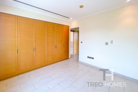 4 غرف نوم فيلا في Legacy, الإمارات العربية المتحدة رقم 80313 12