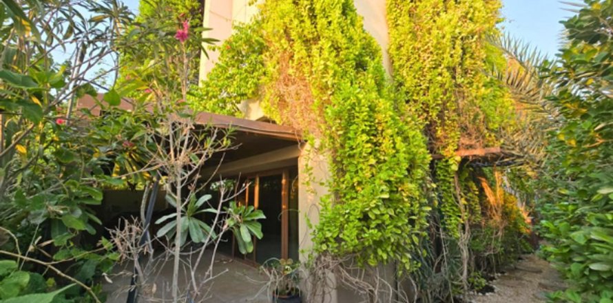 Таунхаус с 4 спальнями  №80576