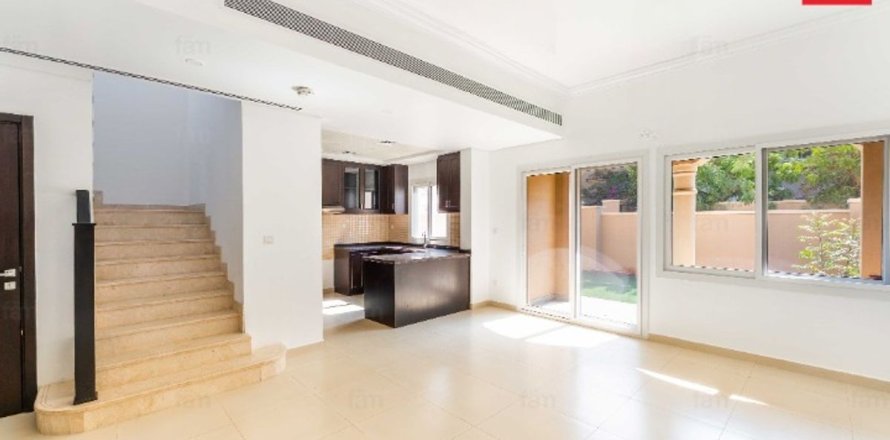 Townhouse de 2 chambres à Dubai, UAE No. 144331