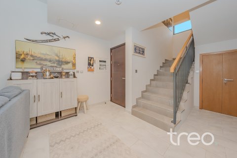 3 bedrooms Villa in Dubai, UAE No. 183179 6
