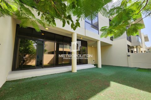 3 bedrooms Villa No. 129680 24