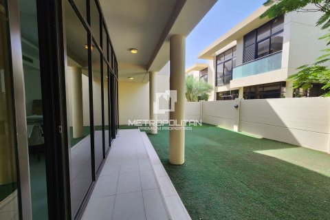 3 bedrooms Villa No. 129680 20