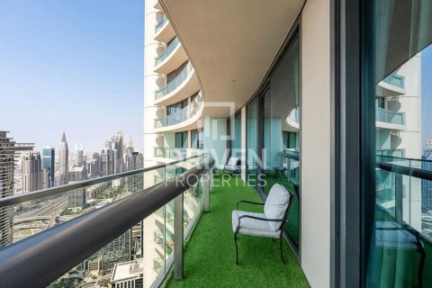 Apartment de 2 dormitorios en Burj Vista, UAE No. 192492 8