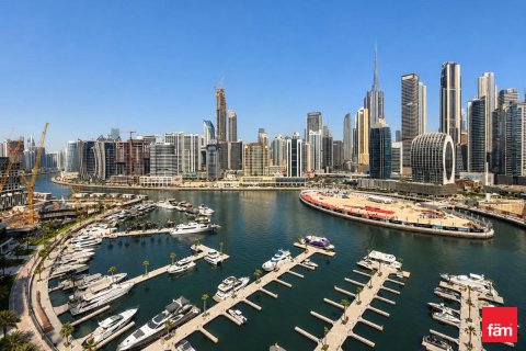 2 bedrooms Apartment in Business Bay, UAE No. 164401 3