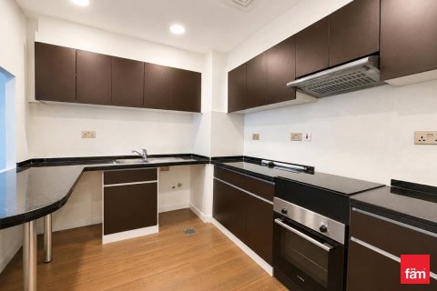 2 bedrooms Apartment in Business Bay, UAE No. 164401 8