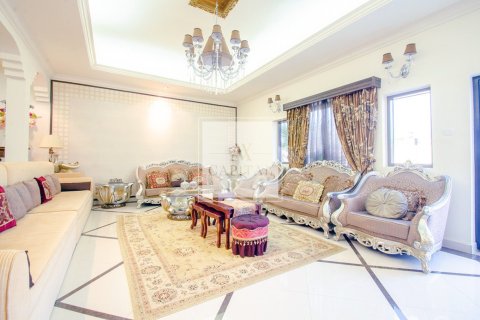 7 غرفة نوم  فيلا في Al Barsha 2, الإمارات العربية المتحدة رقم 19352 23