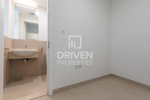 2 bedrooms Apartment in Dubai, UAE No. 193663 8