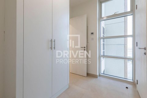 2 bedrooms Apartment in Dubai, UAE No. 193663 24