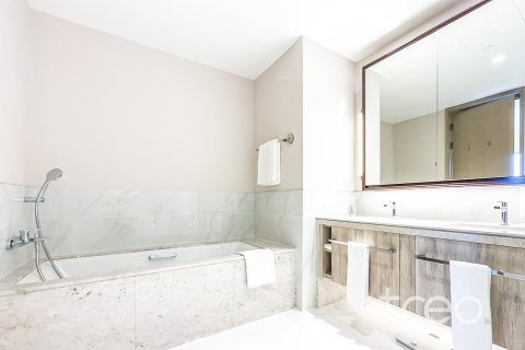 2 bedrooms Apartment in Address Harbour Point, UAE No. 206112 10