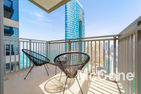 Apartment de 3 dormitorios en 5242, UAE No. 74795 13