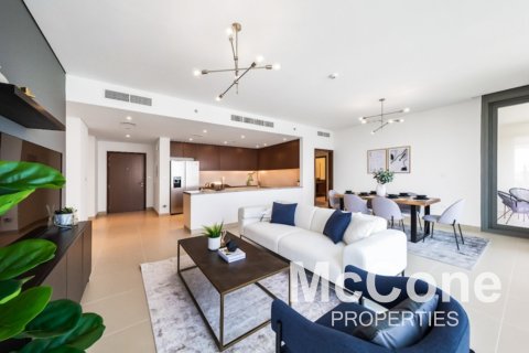 Apartment de 3 dormitorios en 5242, UAE No. 74795 1