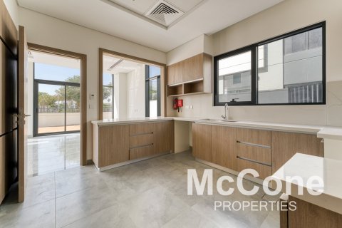 Вилла с 5 спальнями в Murooj Al Furjan, ОАЭ №74781 7