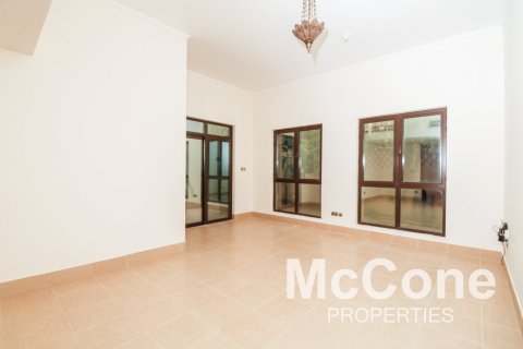 Appartement de 1 chambre à Zanzebeel, UAE No. 74782 3