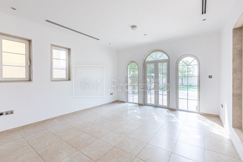 3 غرف نوم فيلا  رقم 109652 7