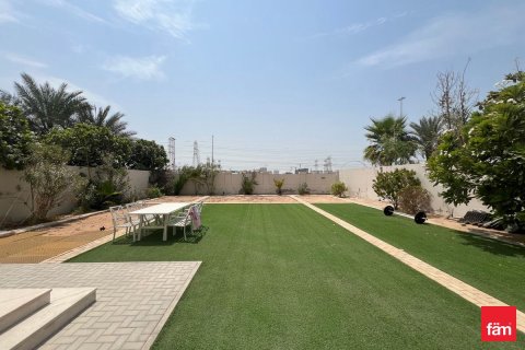 3 غرف نوم فيلا  رقم 109652 13