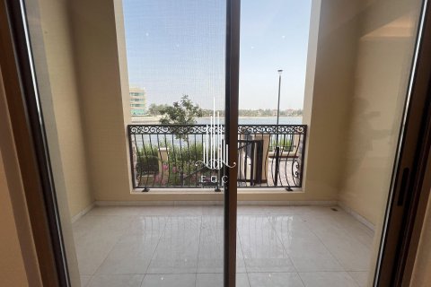Villa de 5 dormitorios en Al Raha Beach, UAE No. 22909 2