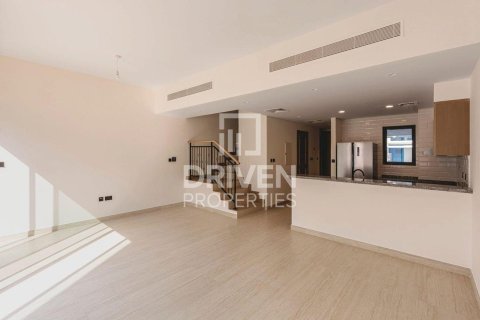 3 bedrooms Townhouse in Damac Lagoons, UAE No. 192162 3