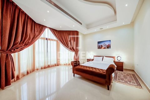 1723.72m² Villa in Sector E, UAE No. 192157 19