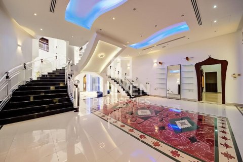1723.72m² Villa in Sector E, UAE No. 192157 6