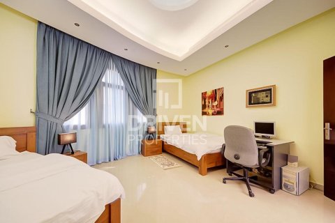 1723.72m² Villa in Sector E, UAE No. 192157 24