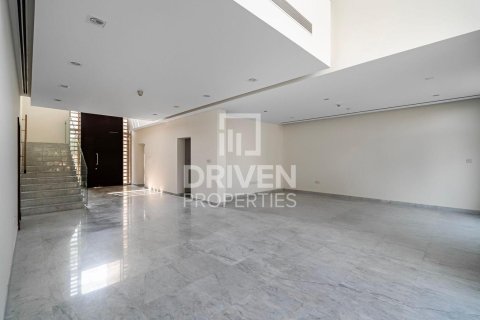 4 bedrooms Villa in District One, UAE No. 192158