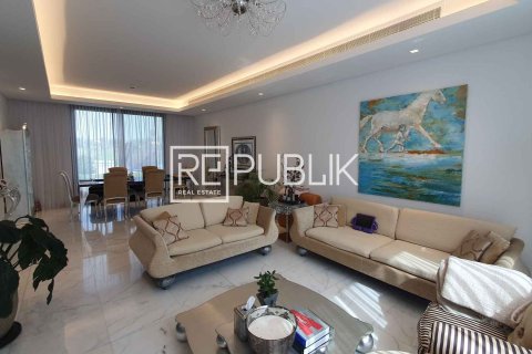 Villa de 4 dormitorios en THE REDWOODS Yas Island, UAE No. 96640 6