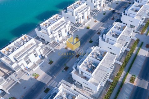 Villa de 4 chambres à Sharjah Waterfront City, UAE No. 96717 8