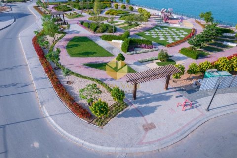 Villa de 4 chambres à Sharjah Waterfront City, UAE No. 96717 5