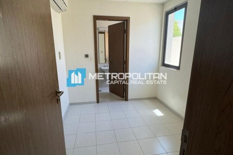 Villa de 4 dormitorios en  Yas Island, UAE No. 148261 8