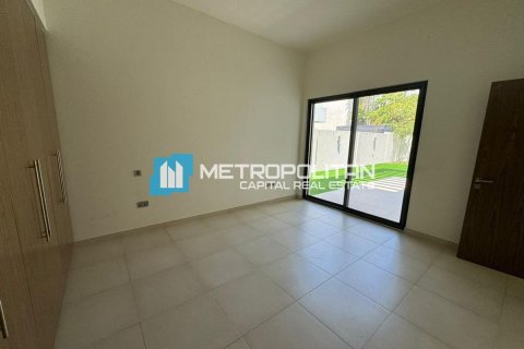 Villa de 4 dormitorios en  Yas Island, UAE No. 148261 7
