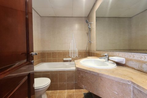 Villa de 4 dormitorios en Abu Dhabi Gate City, UAE No. 19796 29