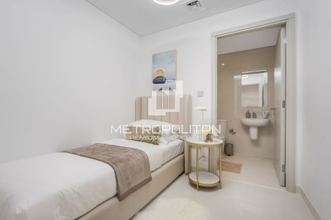Appartement de 3 chambres à EMAAR Beachfront, UAE No. 19815 28