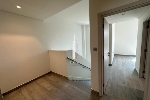 Townhouse de 3 dormitorios en  Yas Island, UAE No. 19794 4