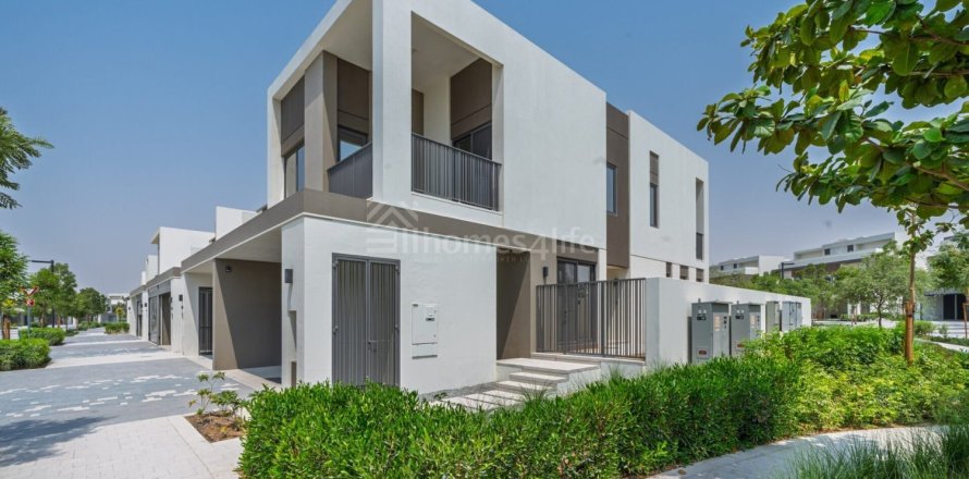 4 غرف نوم تاون هاوس في Tilal Al Ghaf, الإمارات العربية المتحدة رقم 185067