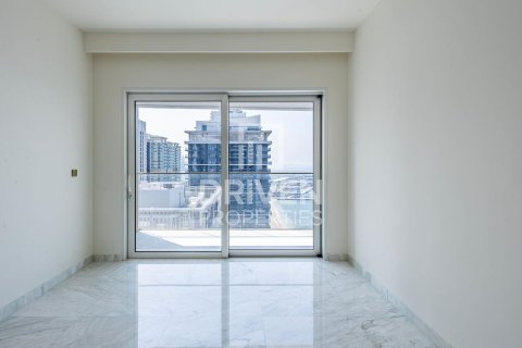 Apartment de 4 dormitorios en EMAAR Beachfront, UAE No. 85784 13