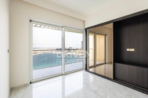 Apartment de 4 dormitorios en EMAAR Beachfront, UAE No. 85784 28