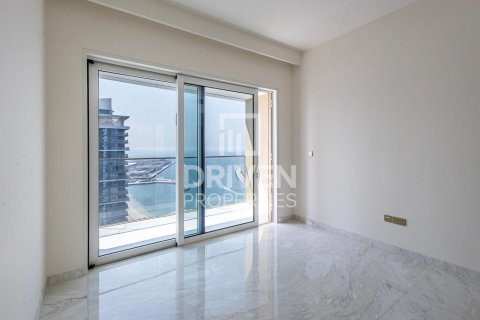 Apartment de 4 dormitorios en EMAAR Beachfront, UAE No. 85784 27